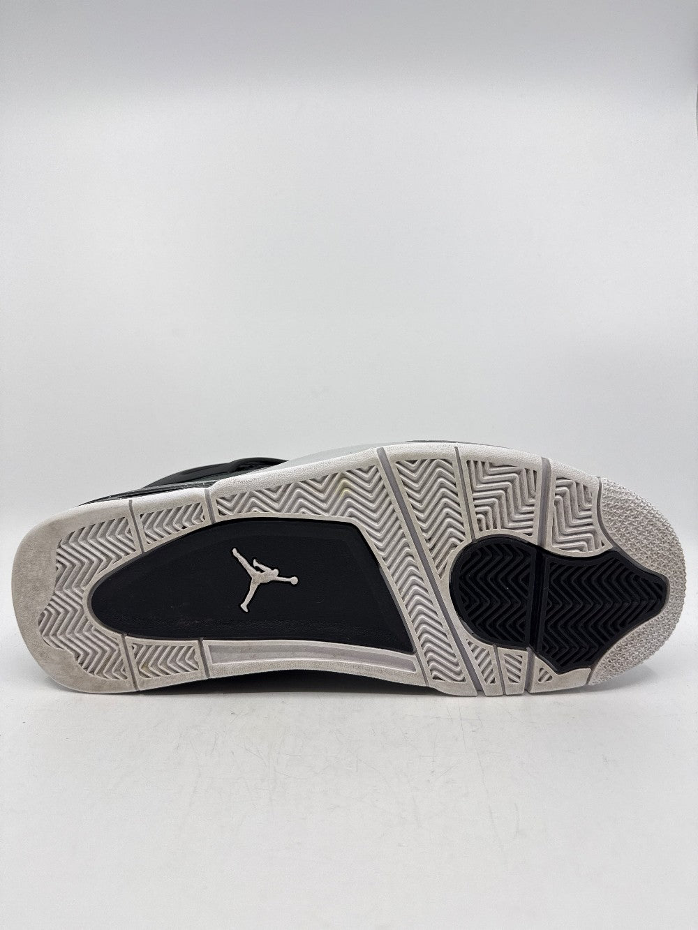 *USED* AJ 4 - FEAR (2024)|42918