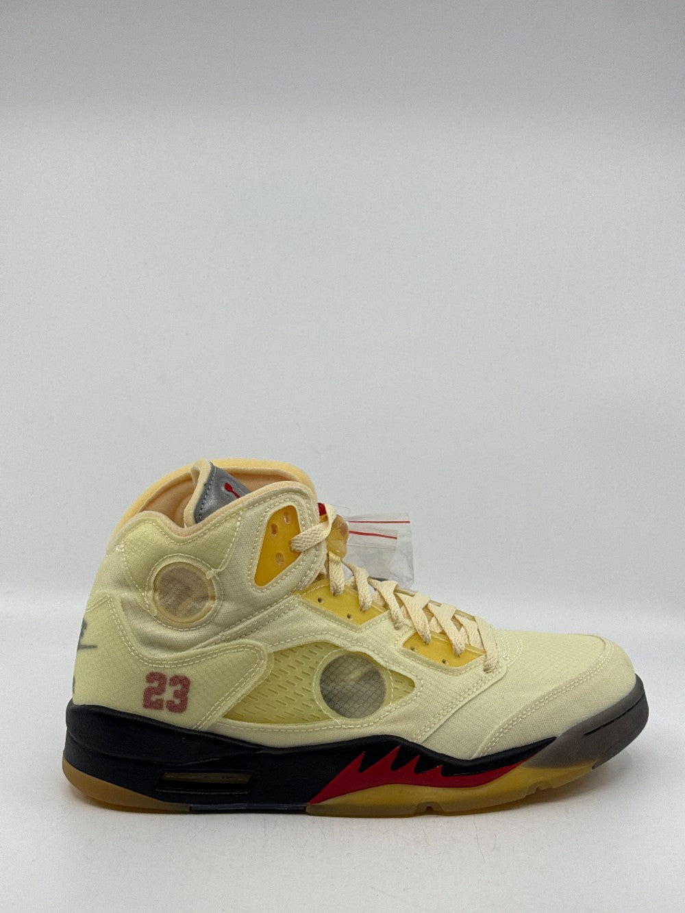 *DEFECT* AJ 5 X OFF-WHITE - SAIL|43027