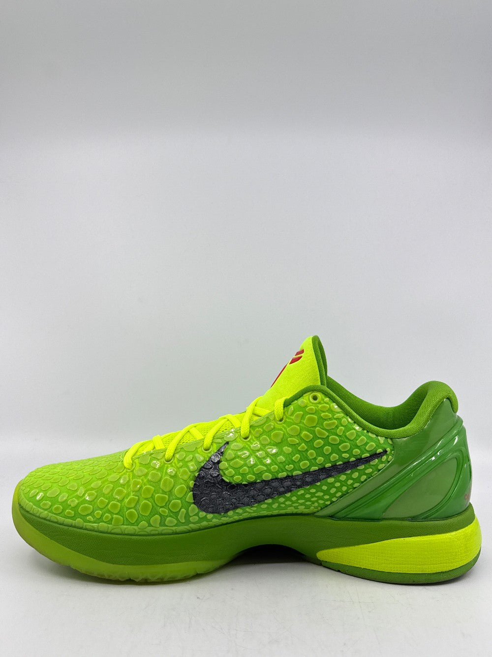 *USED* NIKE KOBE 6 PROTRO - GRINCH (2020)|43080