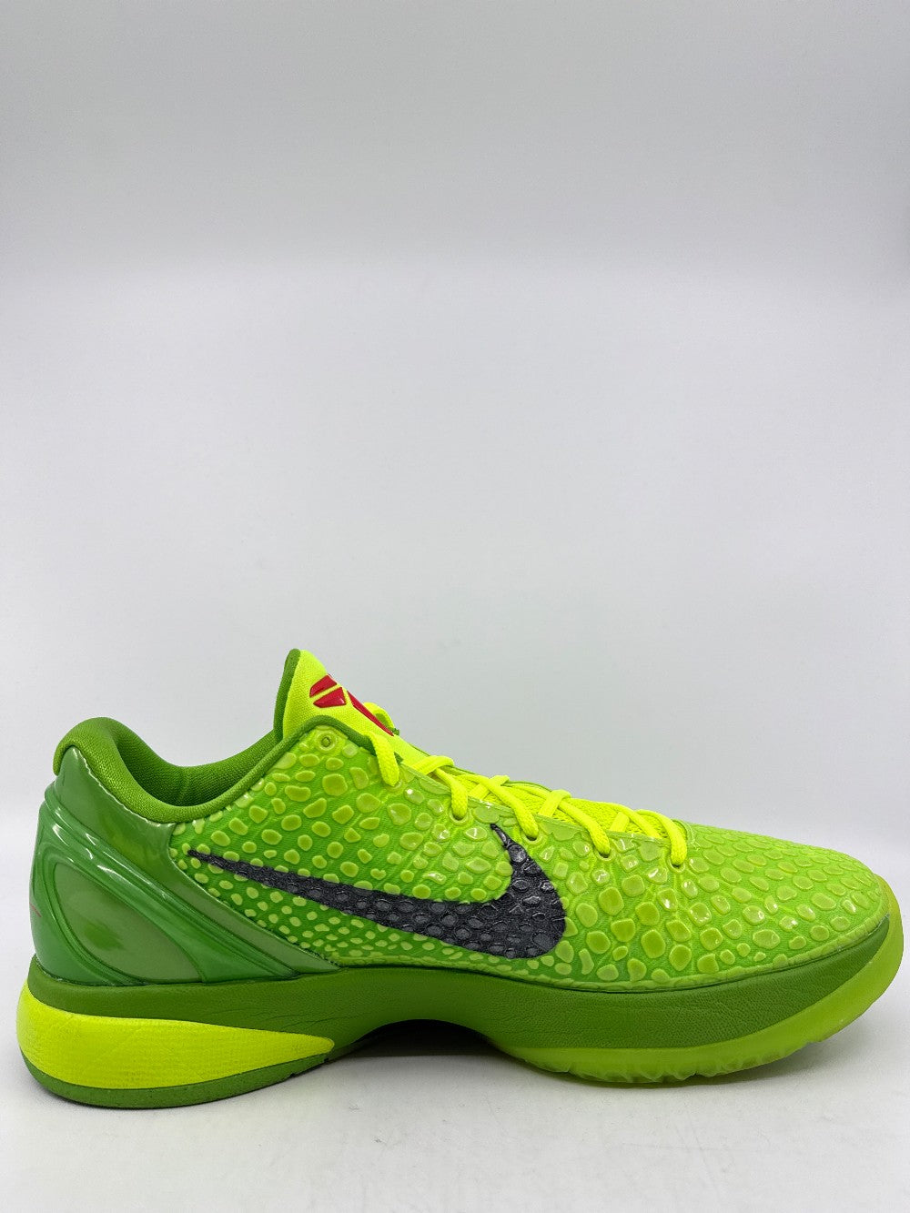 *USED* NIKE KOBE 6 PROTRO - GRINCH (2020)|43085