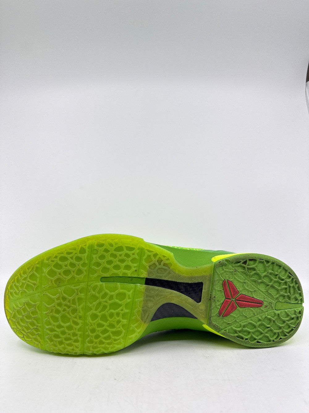 *USED* NIKE KOBE 6 PROTRO - GRINCH (2020)|43087