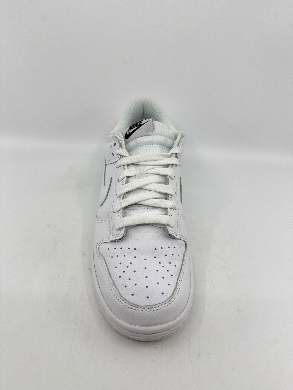 *USED* NIKE DUNK LOW (W) - TRIPLE WHITE (2021)|43091