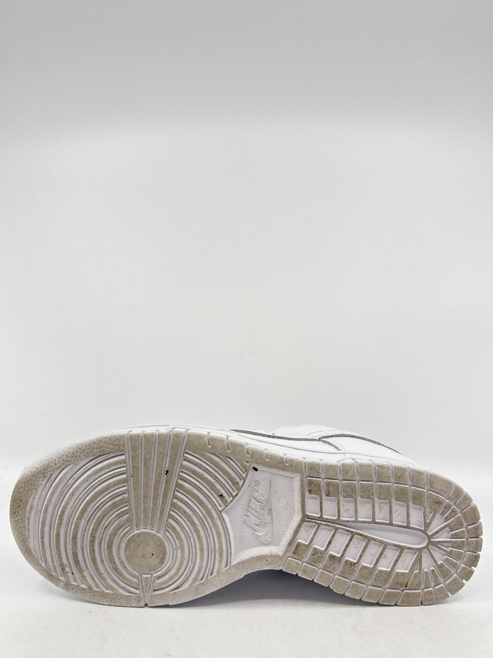 *USED* NIKE DUNK LOW (W) - TRIPLE WHITE (2021)|43099
