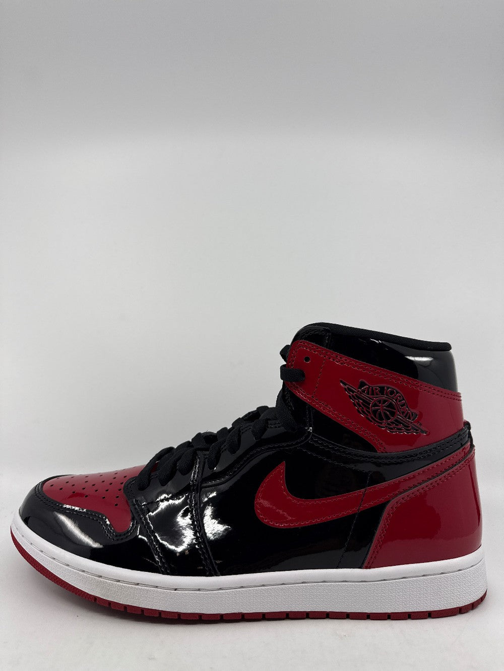 *USED* AJ 1 - PATENT BRED|43116
