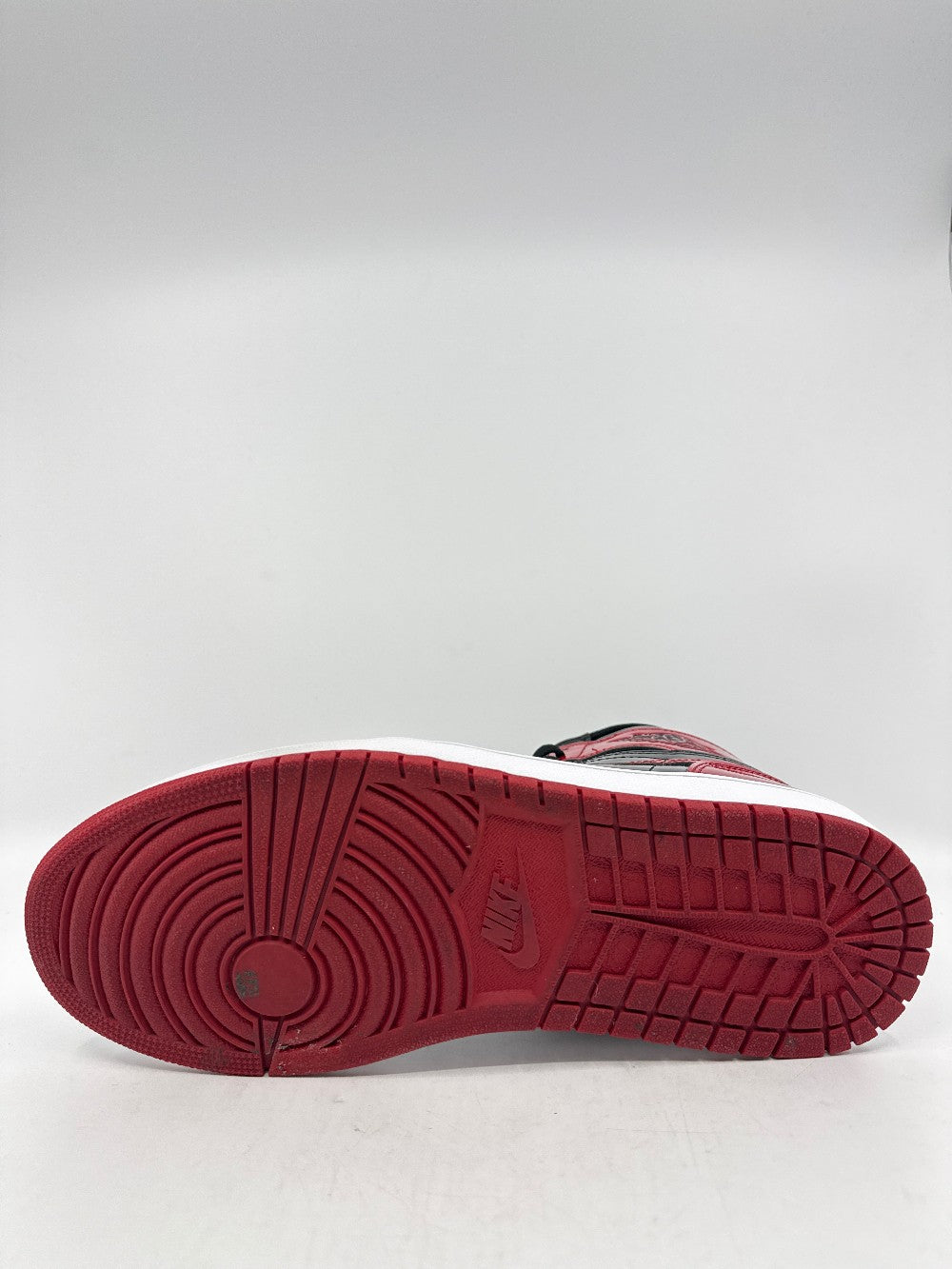 *USED* AJ 1 - PATENT BRED|43120