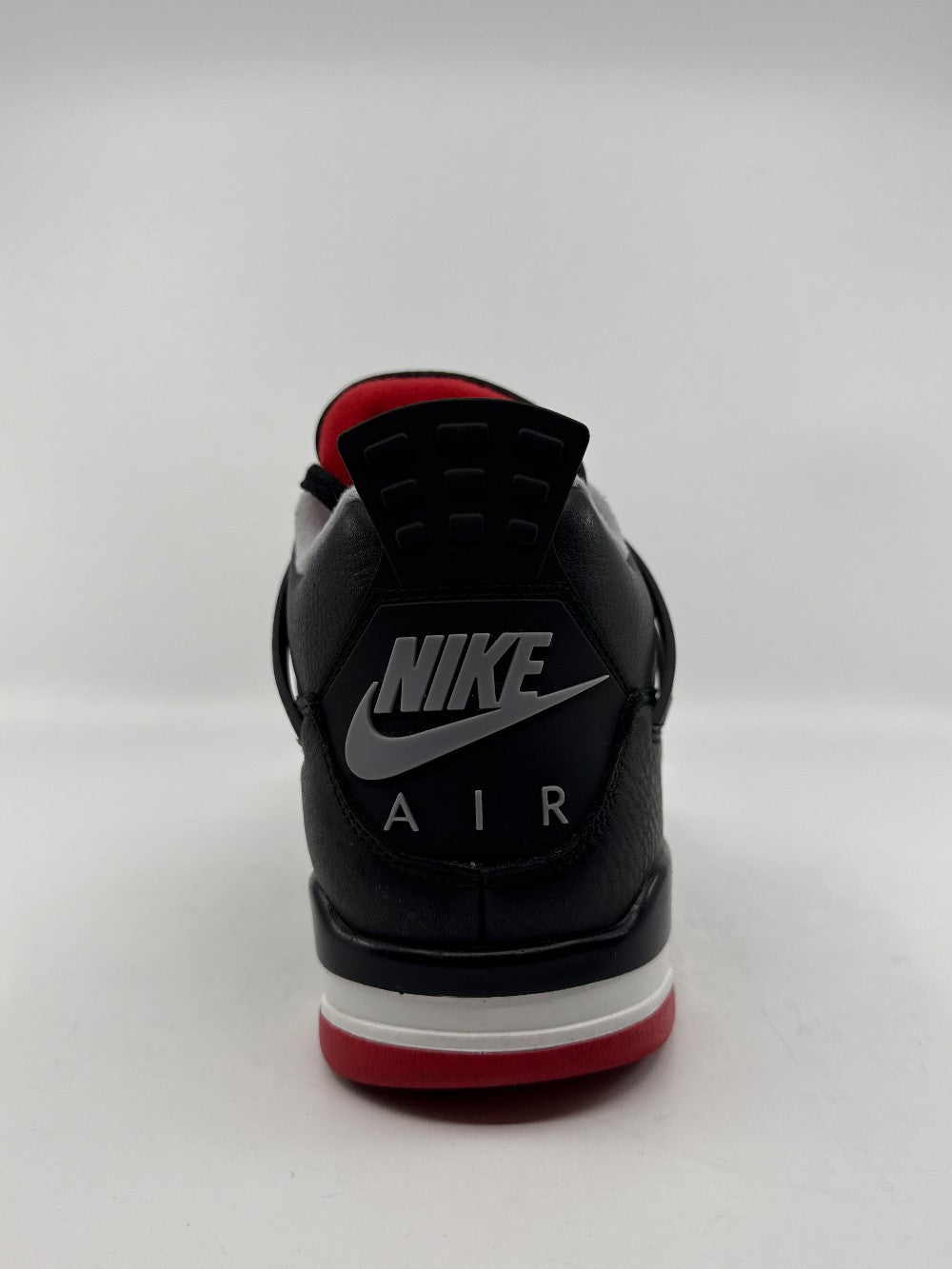 *USED* AJ 4 - BRED REIMAGINED|43124