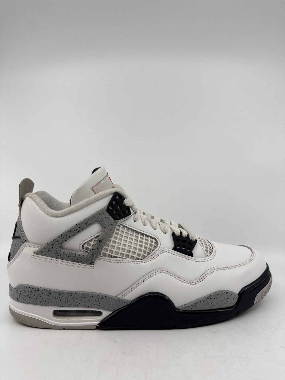 *USED* AJ 4 - WHITE CEMENT (2025)|43131