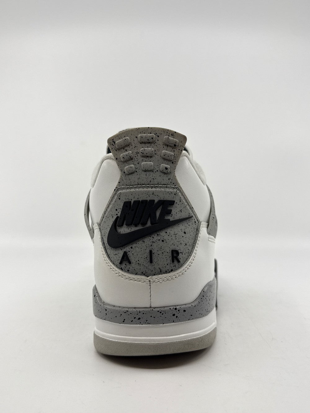 *USED* AJ 4 - WHITE CEMENT (2025)|43134