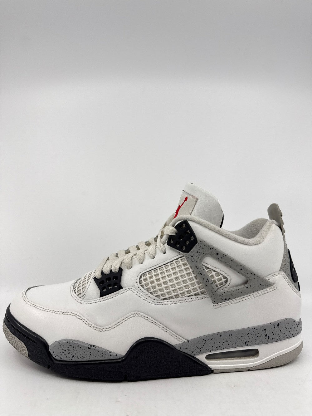*USED* AJ 4 - WHITE CEMENT (2025)|43136