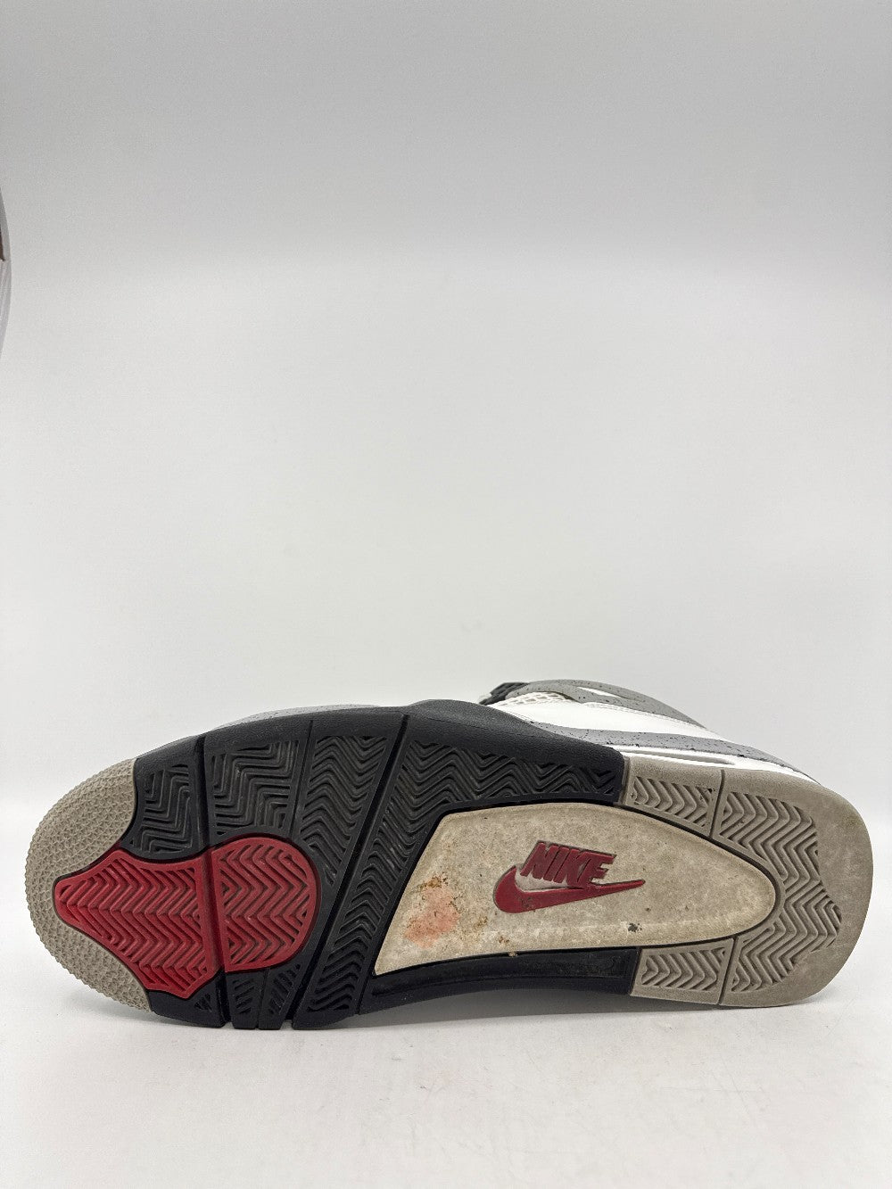 *USED* AJ 4 - WHITE CEMENT (2025)|43140