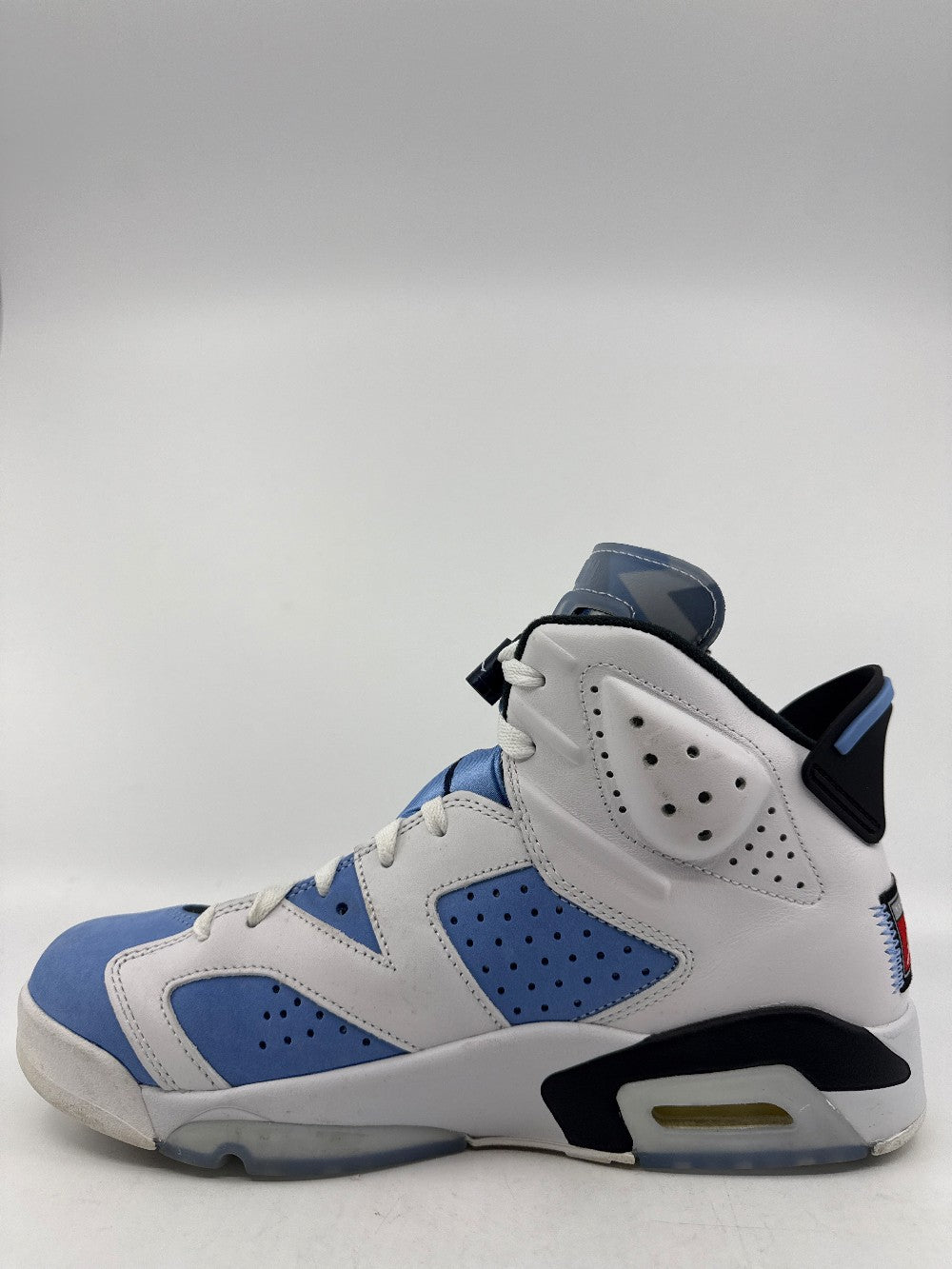 *USED* AJ 6 - UNC WHITE|43183