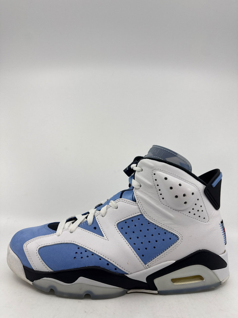*USED* AJ 6 - UNC WHITE|43186