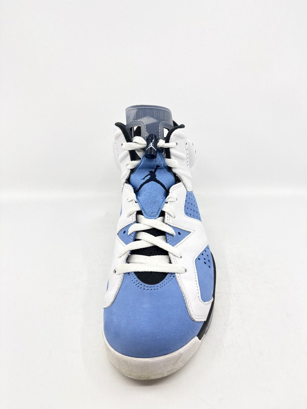 *USED* AJ 6 - UNC WHITE|43187