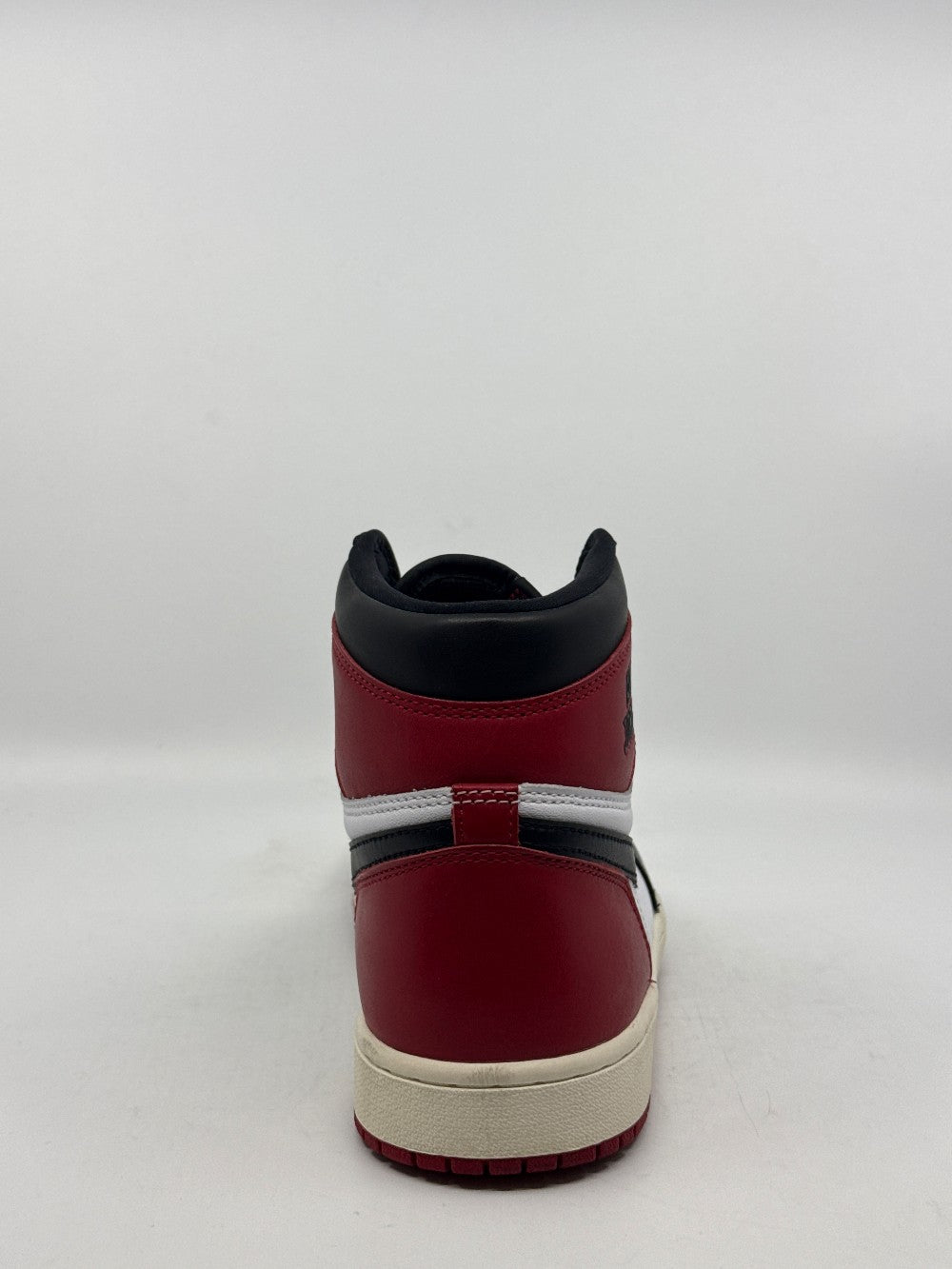 *USED* AJ 1 - BLACK TOE REIMAGINED|43266