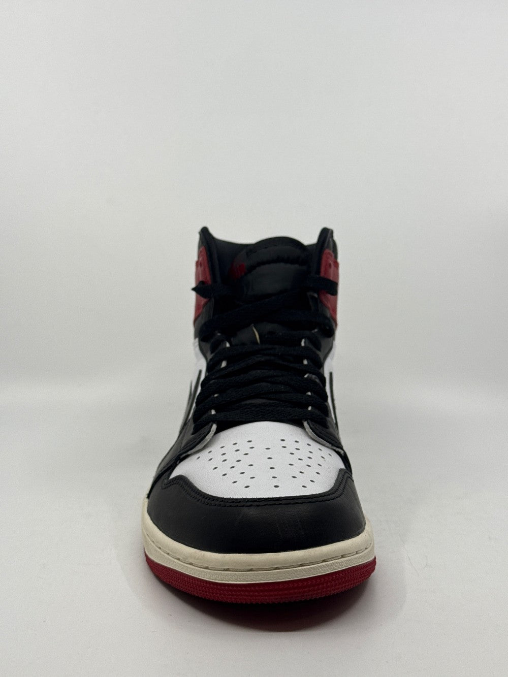 *USED* AJ 1 - BLACK TOE REIMAGINED|43268