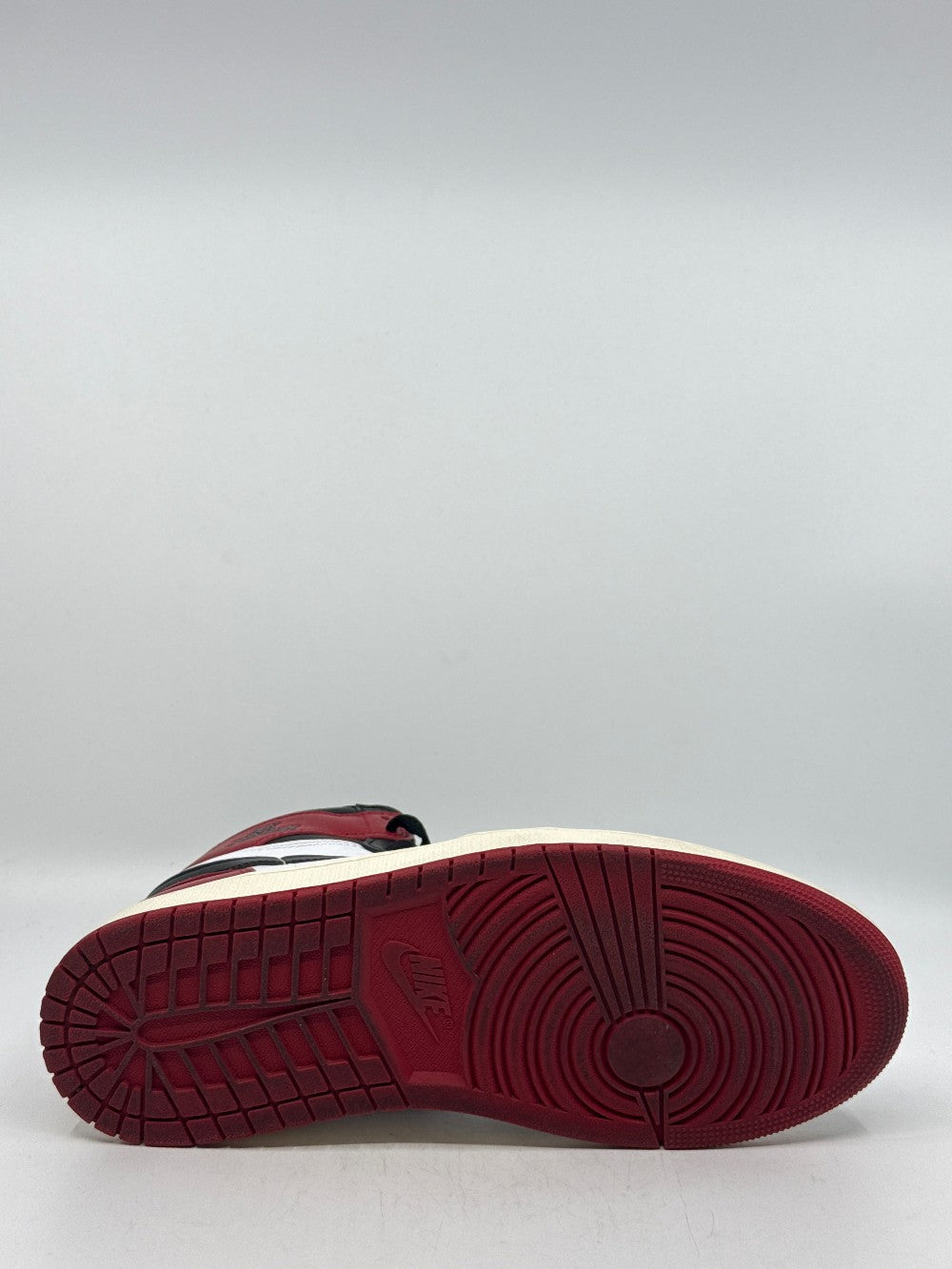 *USED* AJ 1 - BLACK TOE REIMAGINED|43270