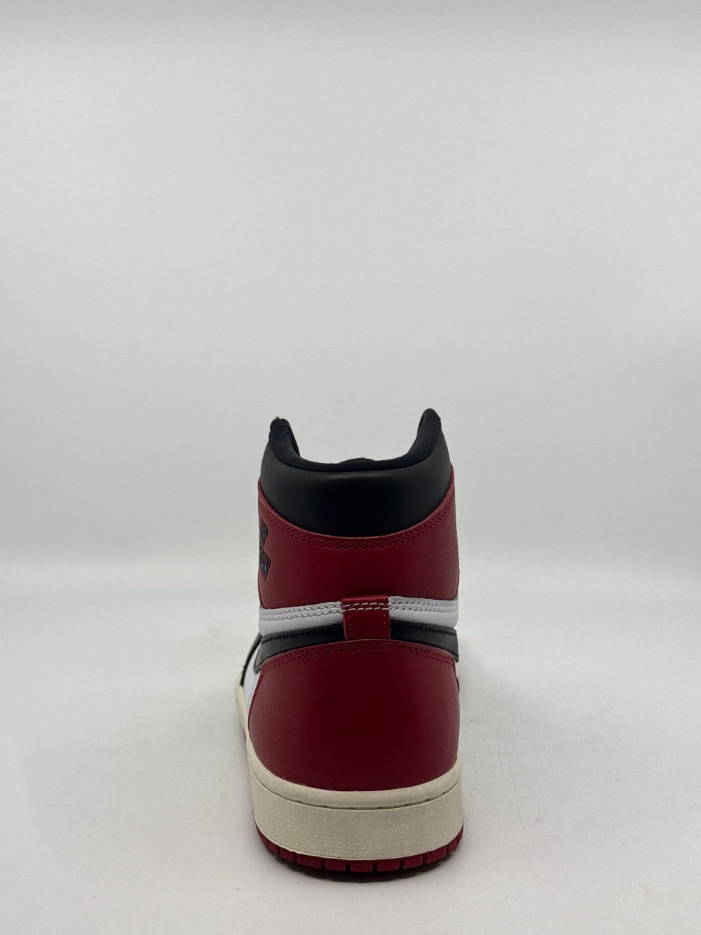 *USED* AJ 1 - BLACK TOE REIMAGINED|43272
