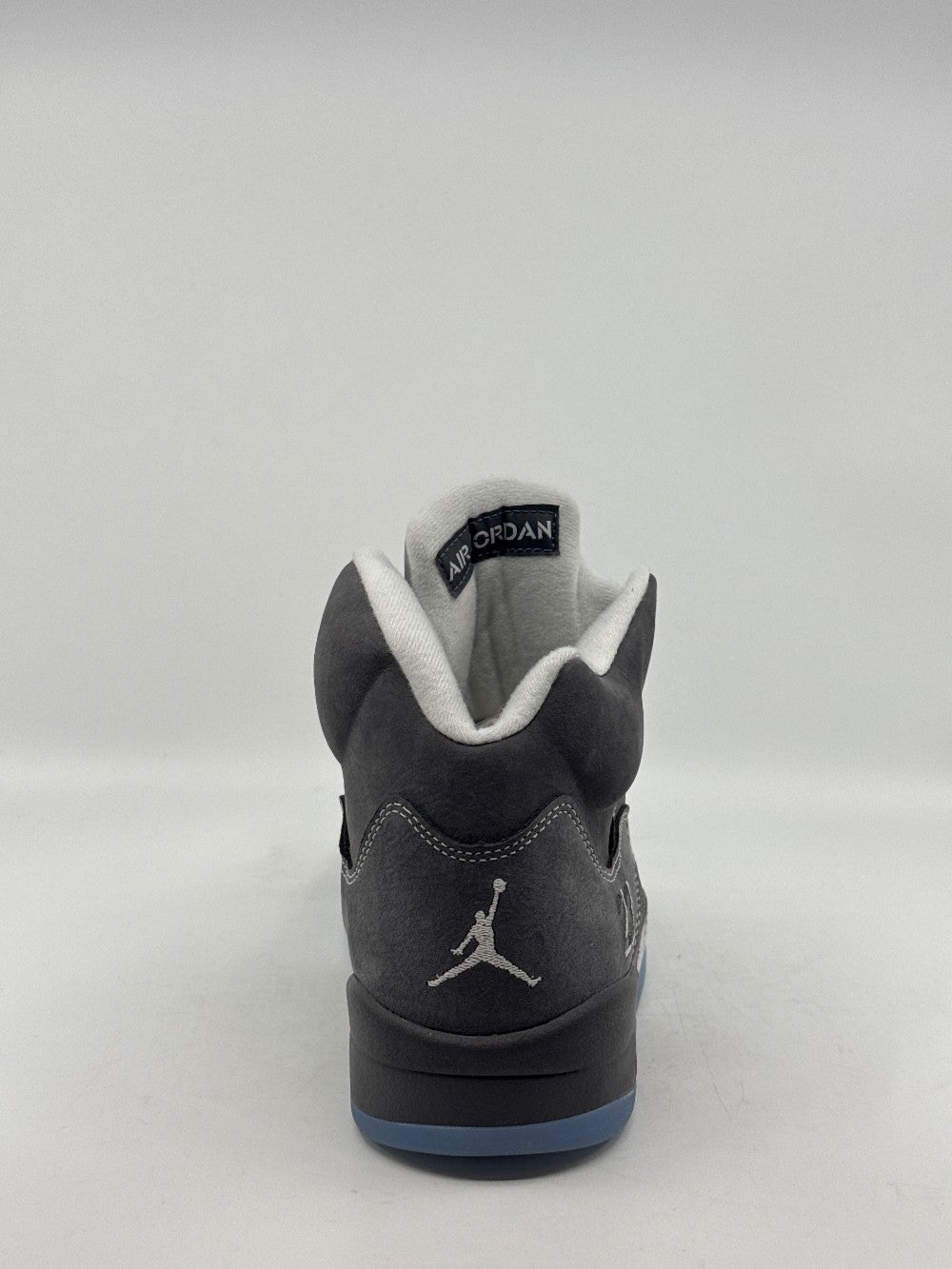 AJ 5 - WOLF GREY (2026)|43278