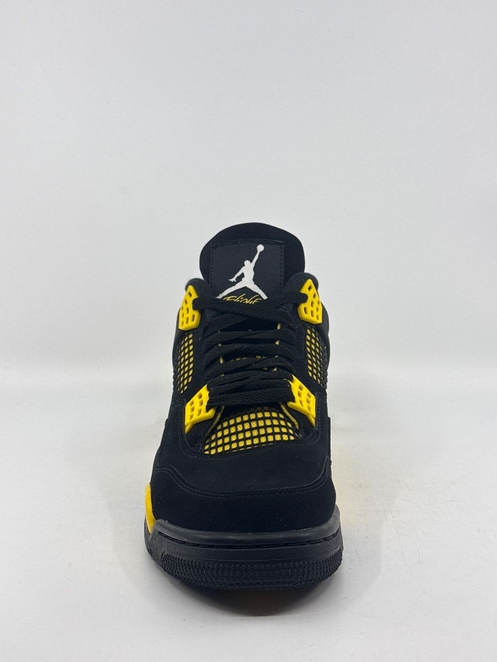 *USED* AJ 4 - THUNDER (2023)|43317