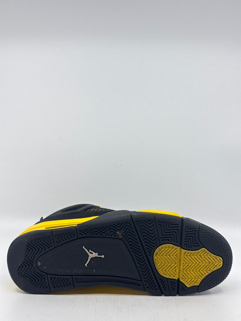 *USED* AJ 4 - THUNDER (2023)|43319