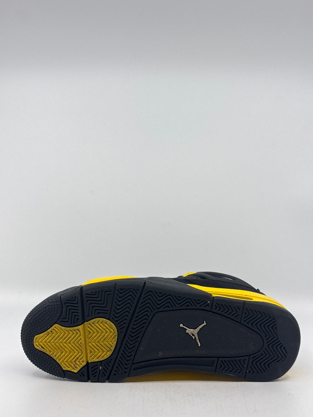 *USED* AJ 4 - THUNDER (2023)|43325
