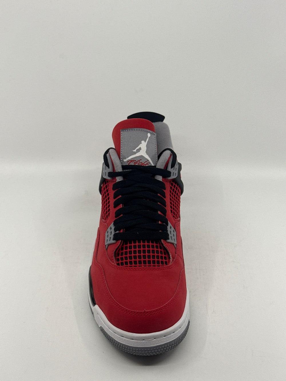 AJ 4 - TORO BRAVO (2026)|43335