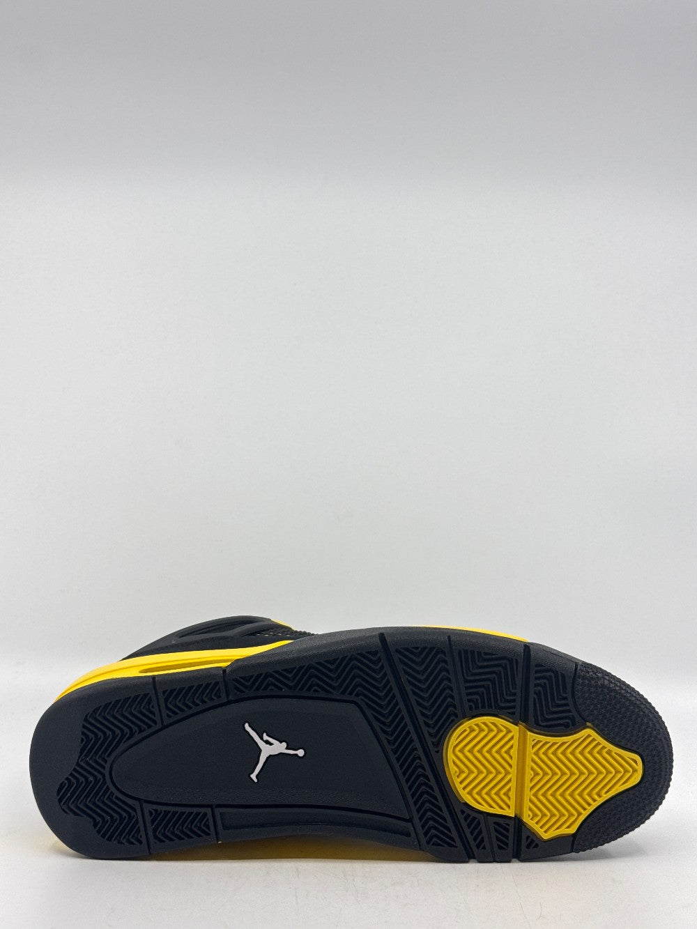 AJ 4 - THUNDER (2023)|43349