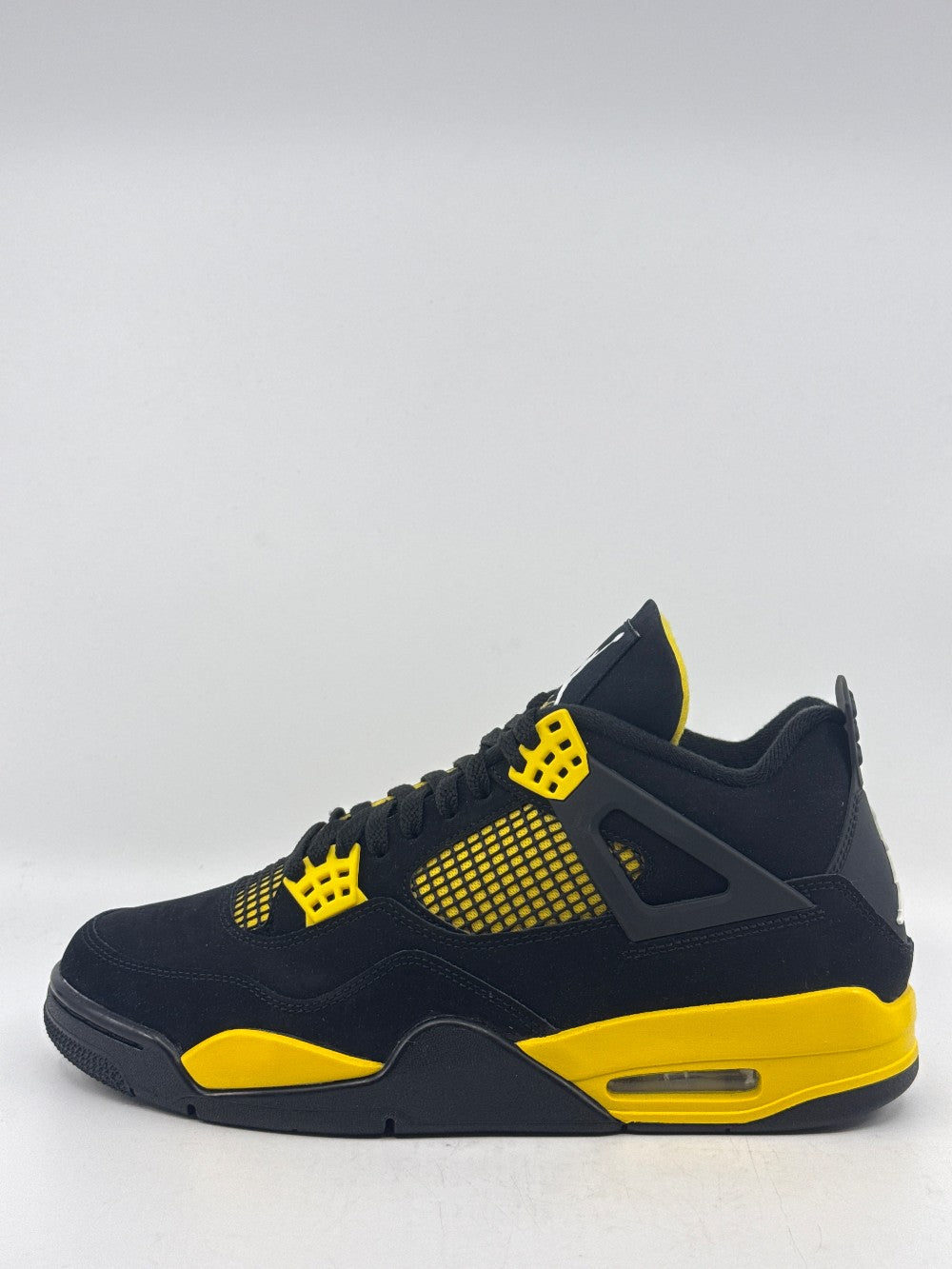 AJ 4 - THUNDER (2023)|43350