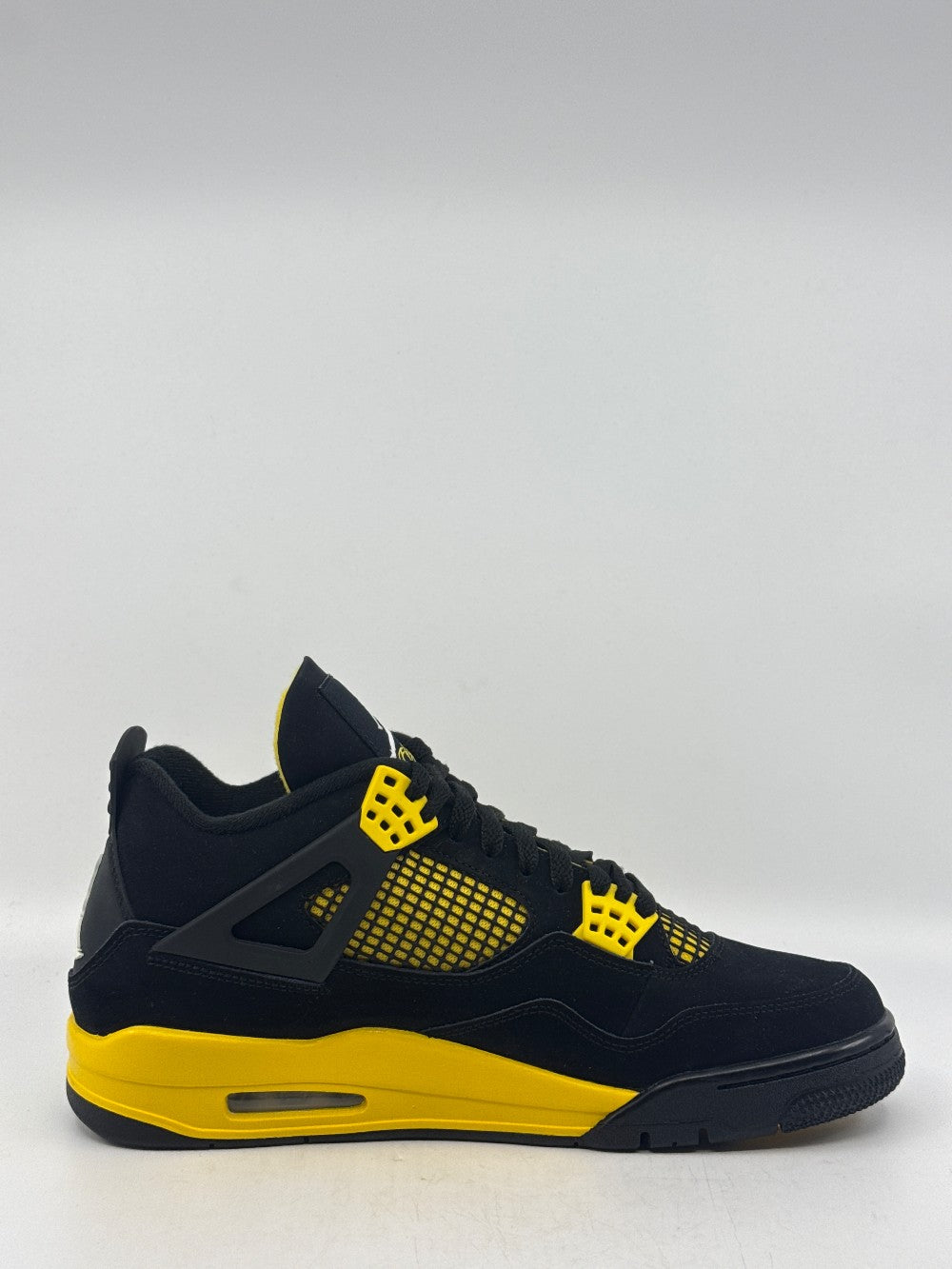 AJ 4 - THUNDER (2023)|43352