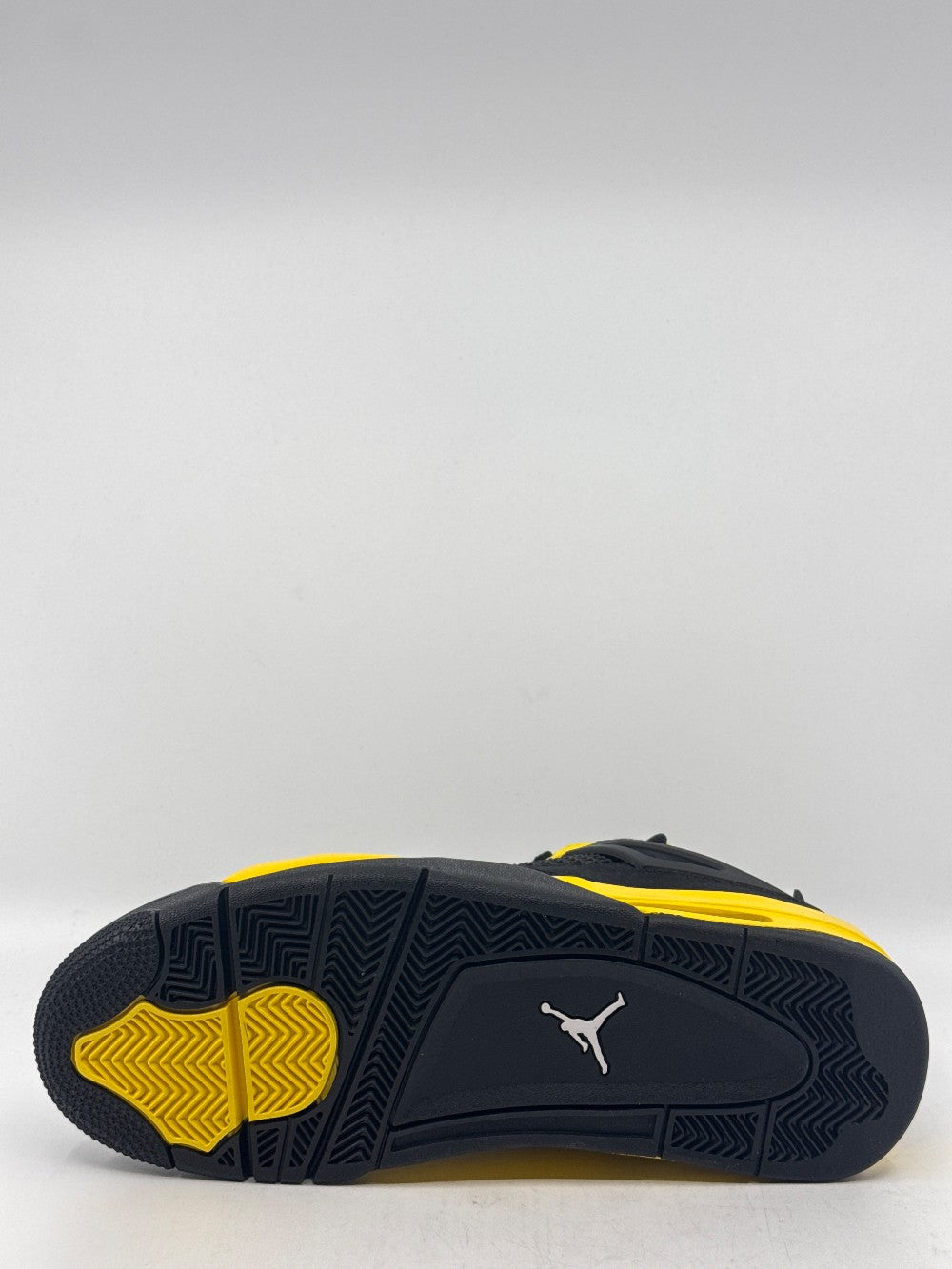 AJ 4 - THUNDER (2023)|43355
