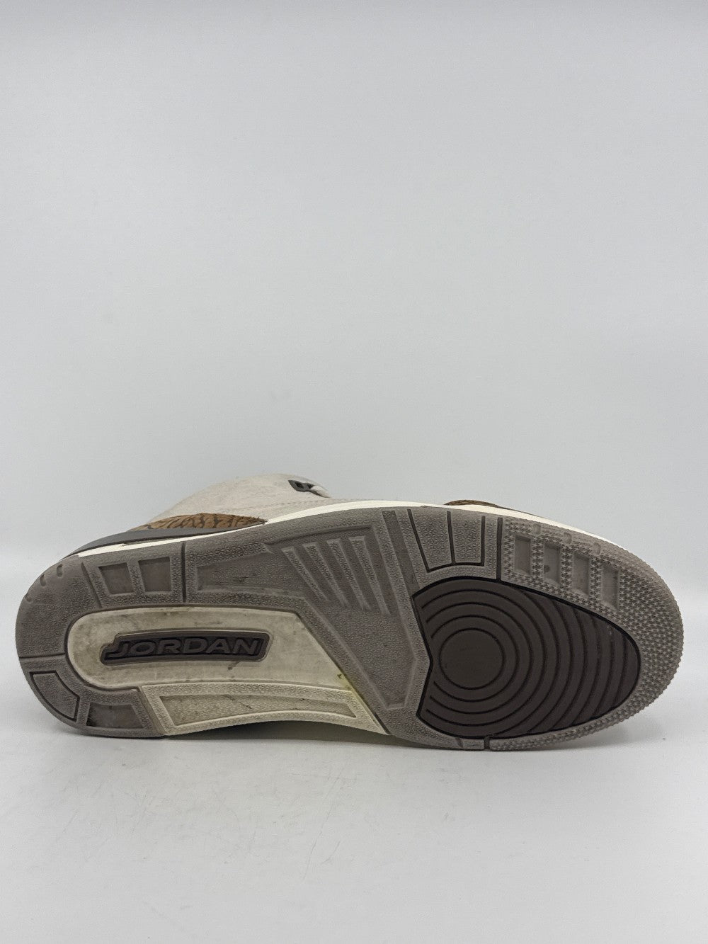 *USED* AJ 3 - PALOMINO|43455