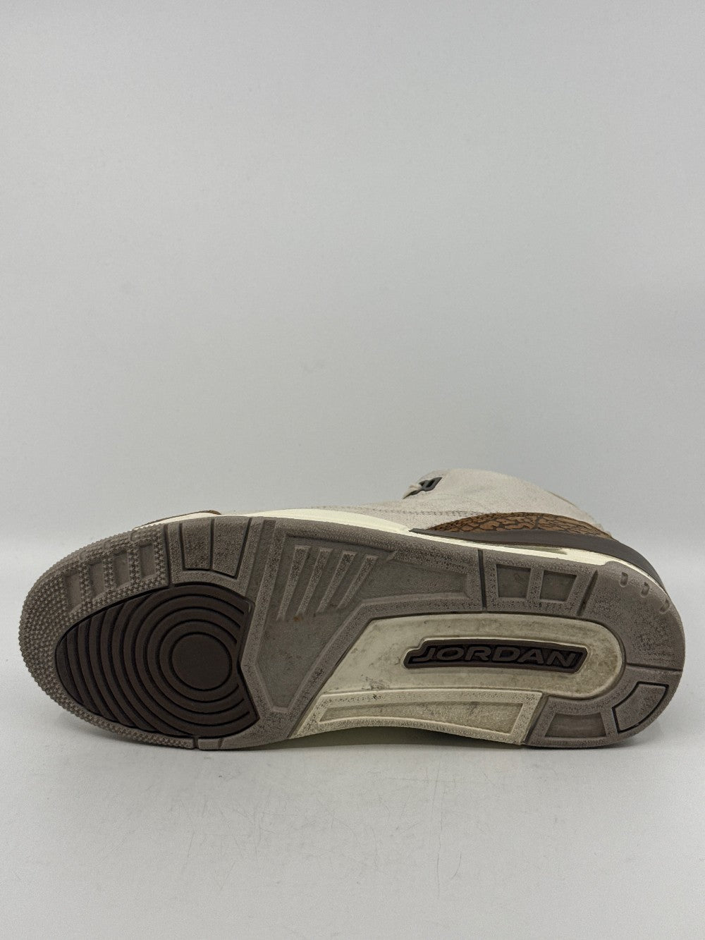 *USED* AJ 3 - PALOMINO|43461