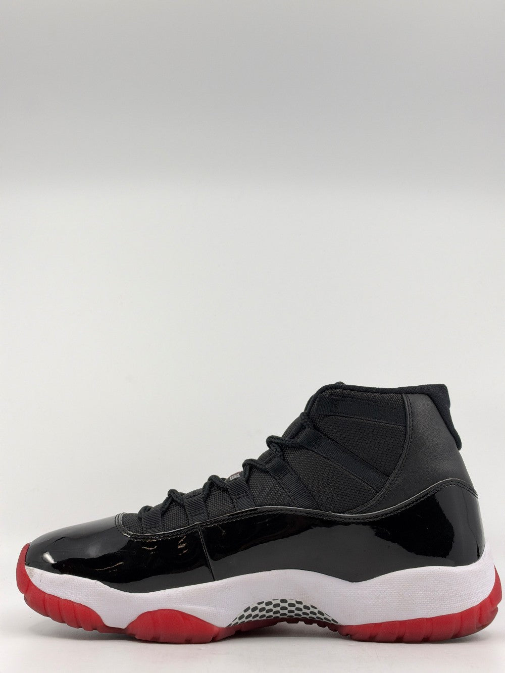 *USED* AJ 11 - BRED (2019)|43515