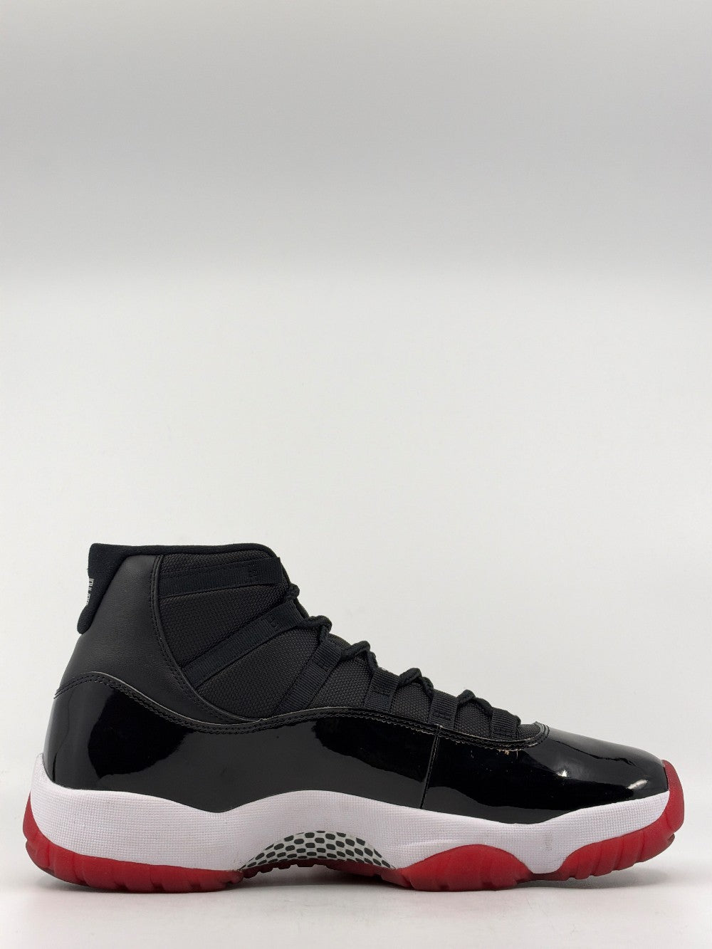 *USED* AJ 11 - BRED (2019)|43521