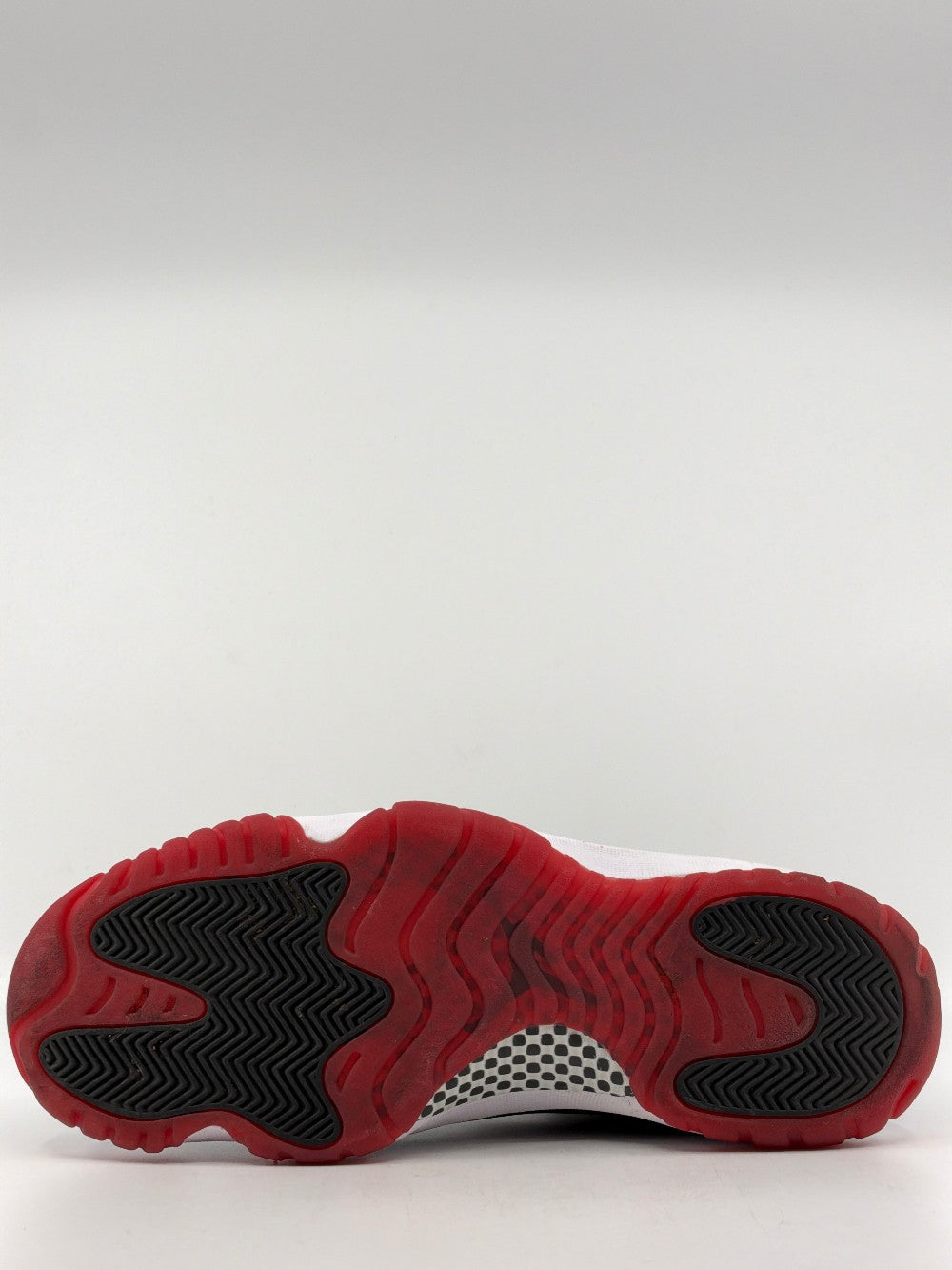 *USED* AJ 11 - BRED (2019)|43524
