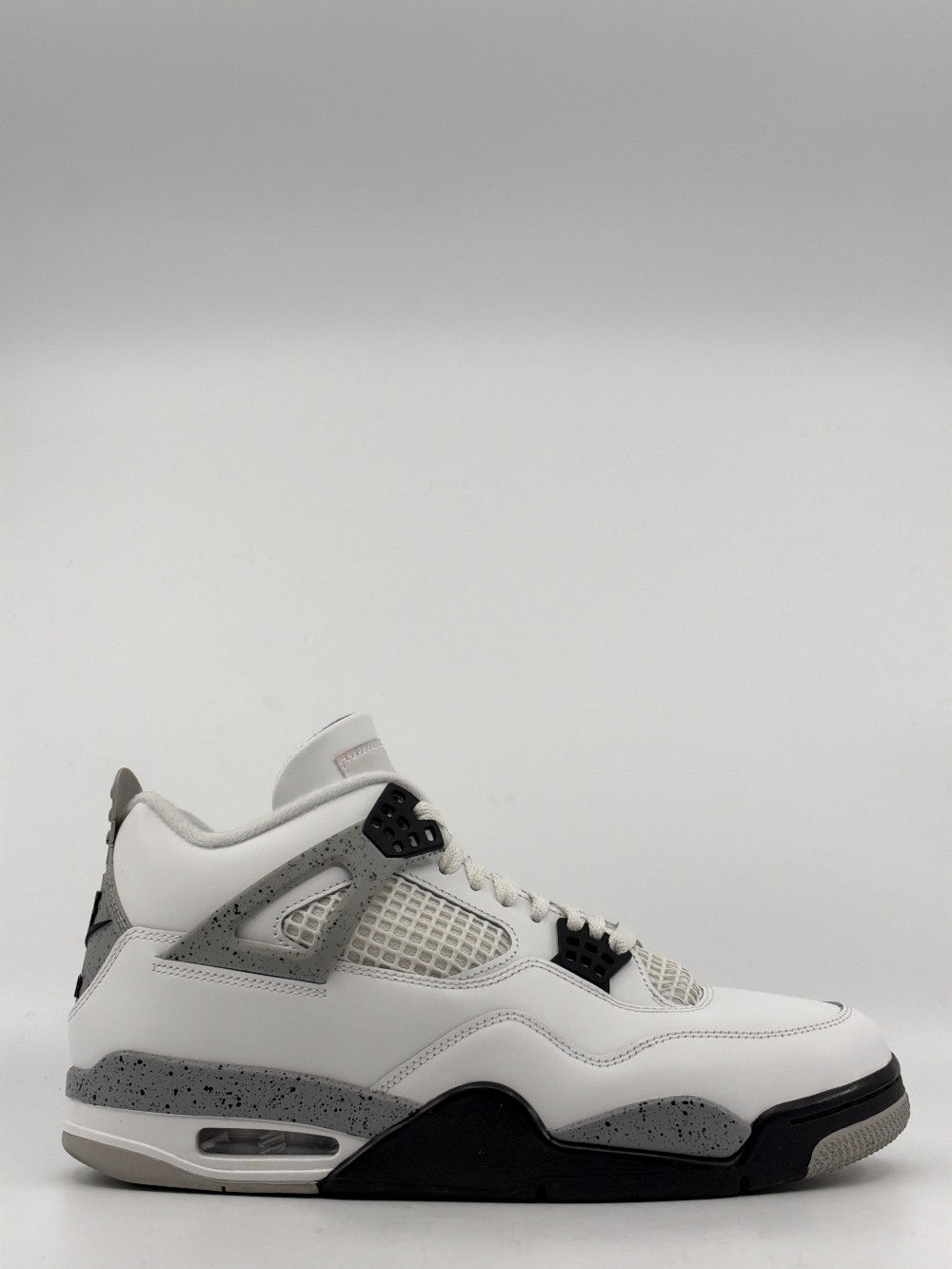 *USED* AJ 4 - WHITE CEMENT (2025)|43549