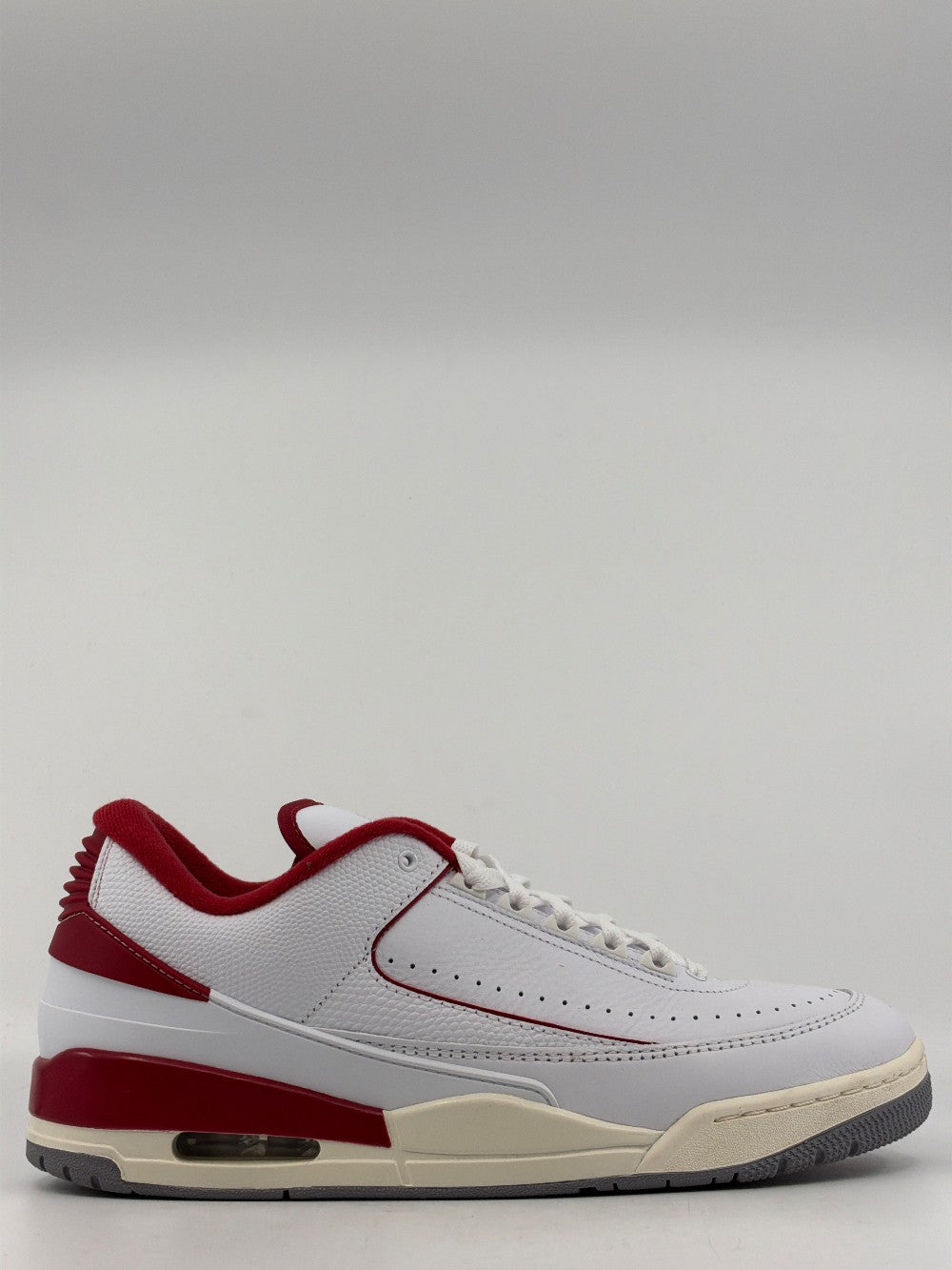 *USED* AJ 2/3 - WHITE VARSITY RED|43666