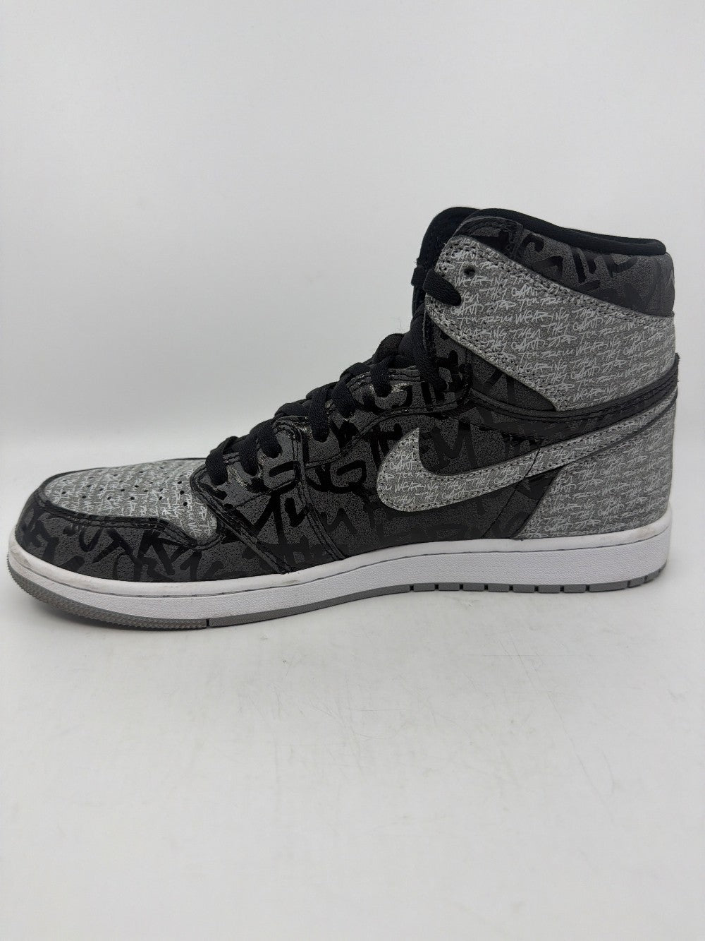 *USED* AJ 1 - REBELLIONAIRE|43836