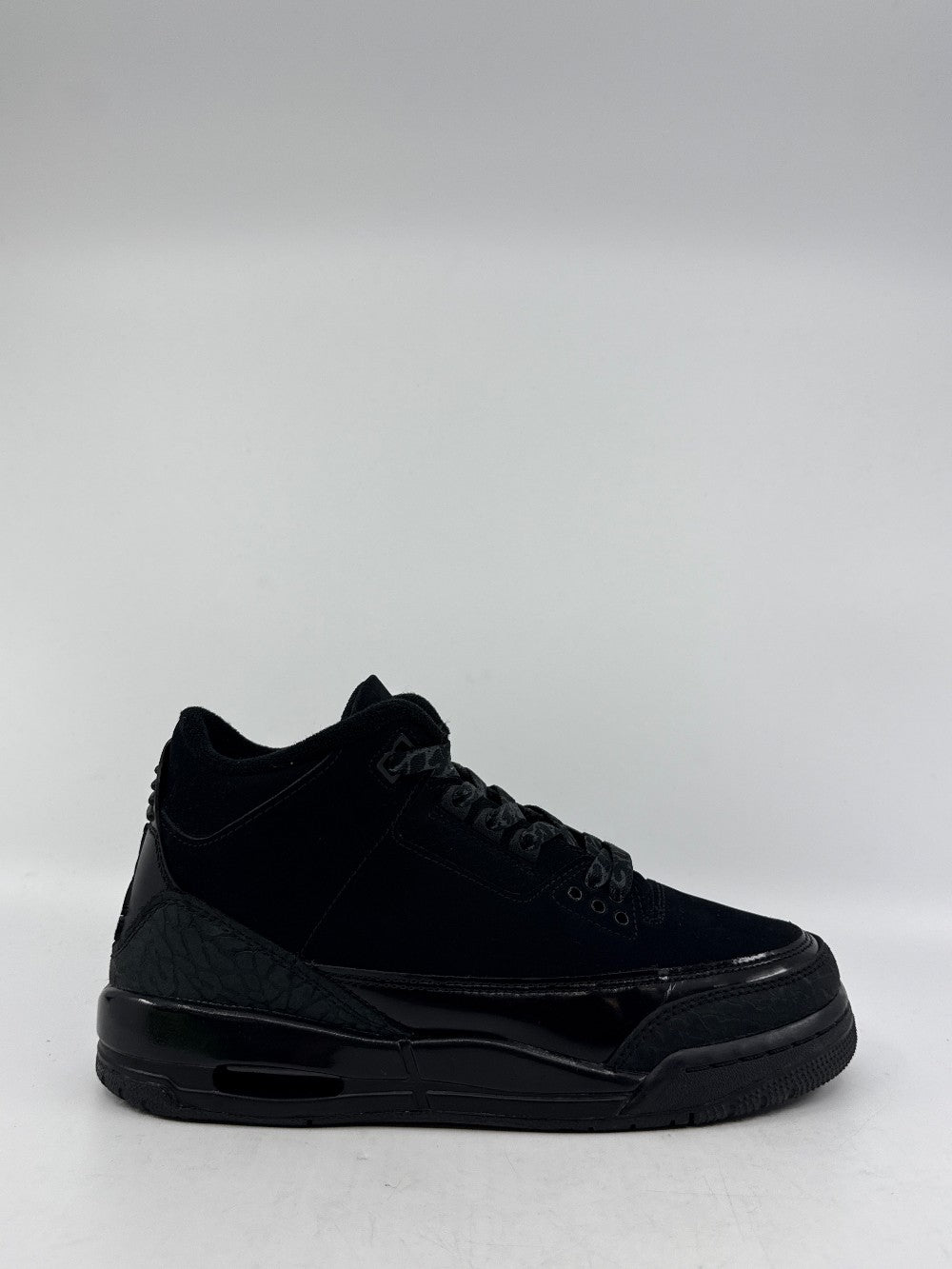 *USED* AJ 3 (GS) - BLACK CAT (2025)|43902