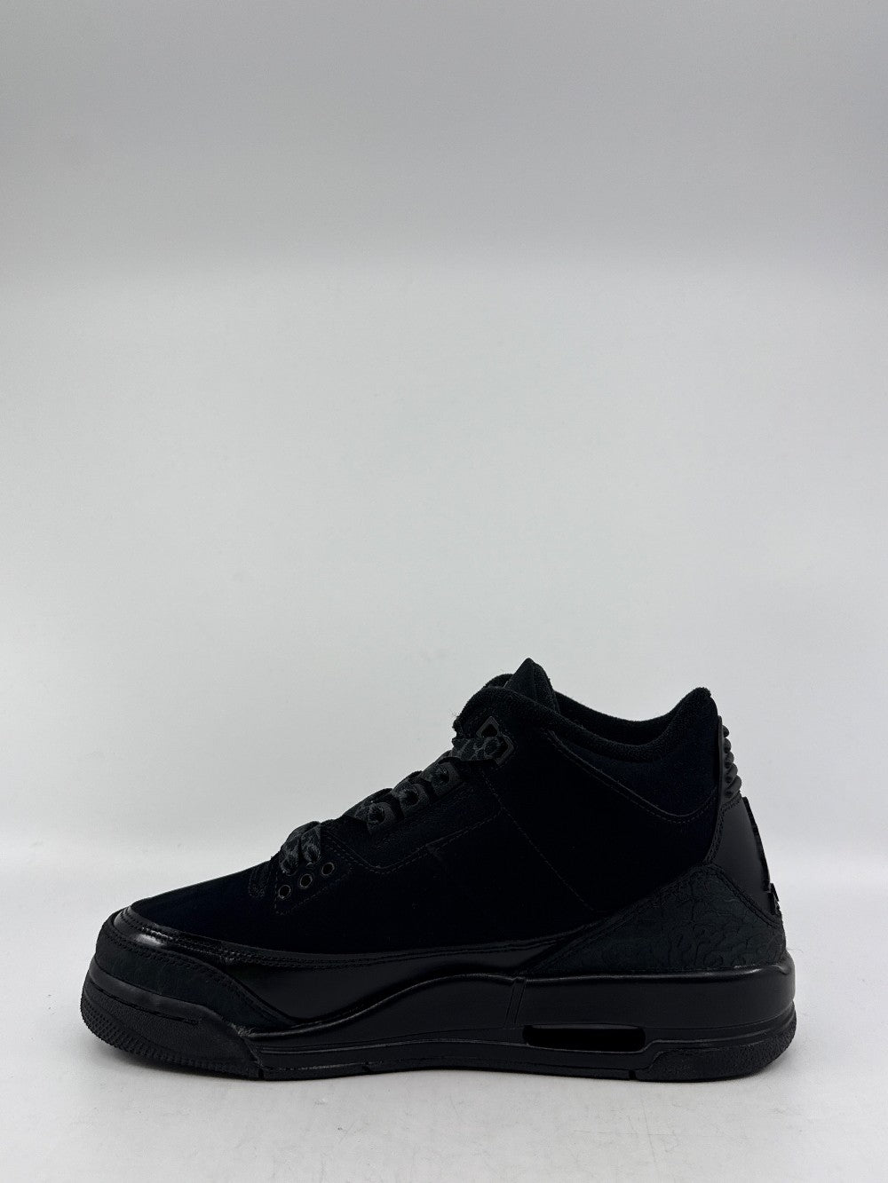 *USED* AJ 3 (GS) - BLACK CAT (2025)|43904