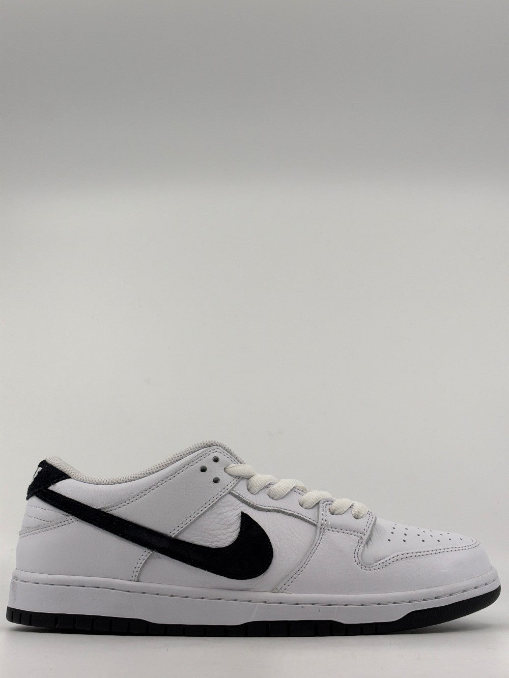 NIKE SB DUNK LOW - WHITE BLACK|43943