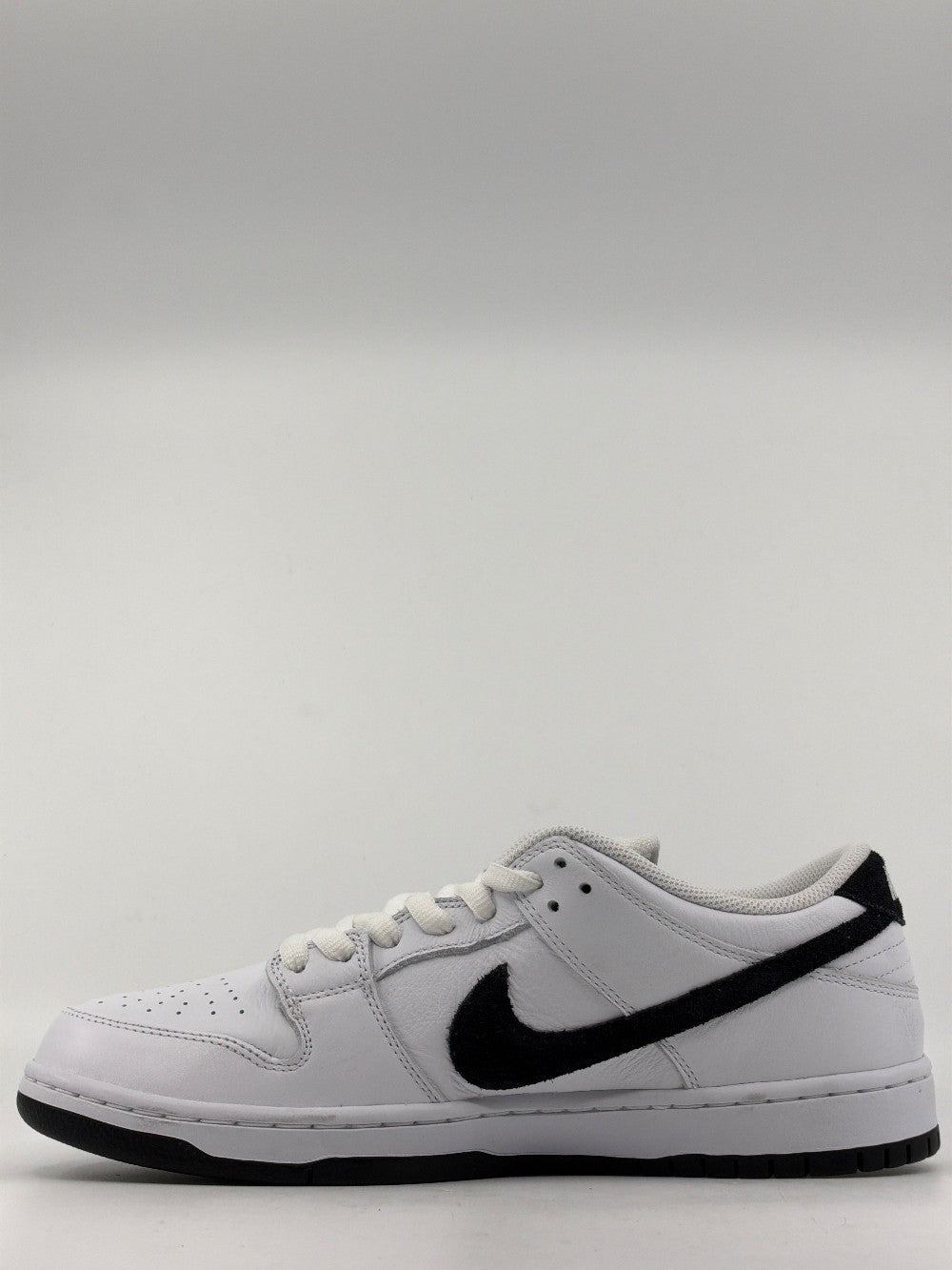 NIKE SB DUNK LOW - WHITE BLACK|43945