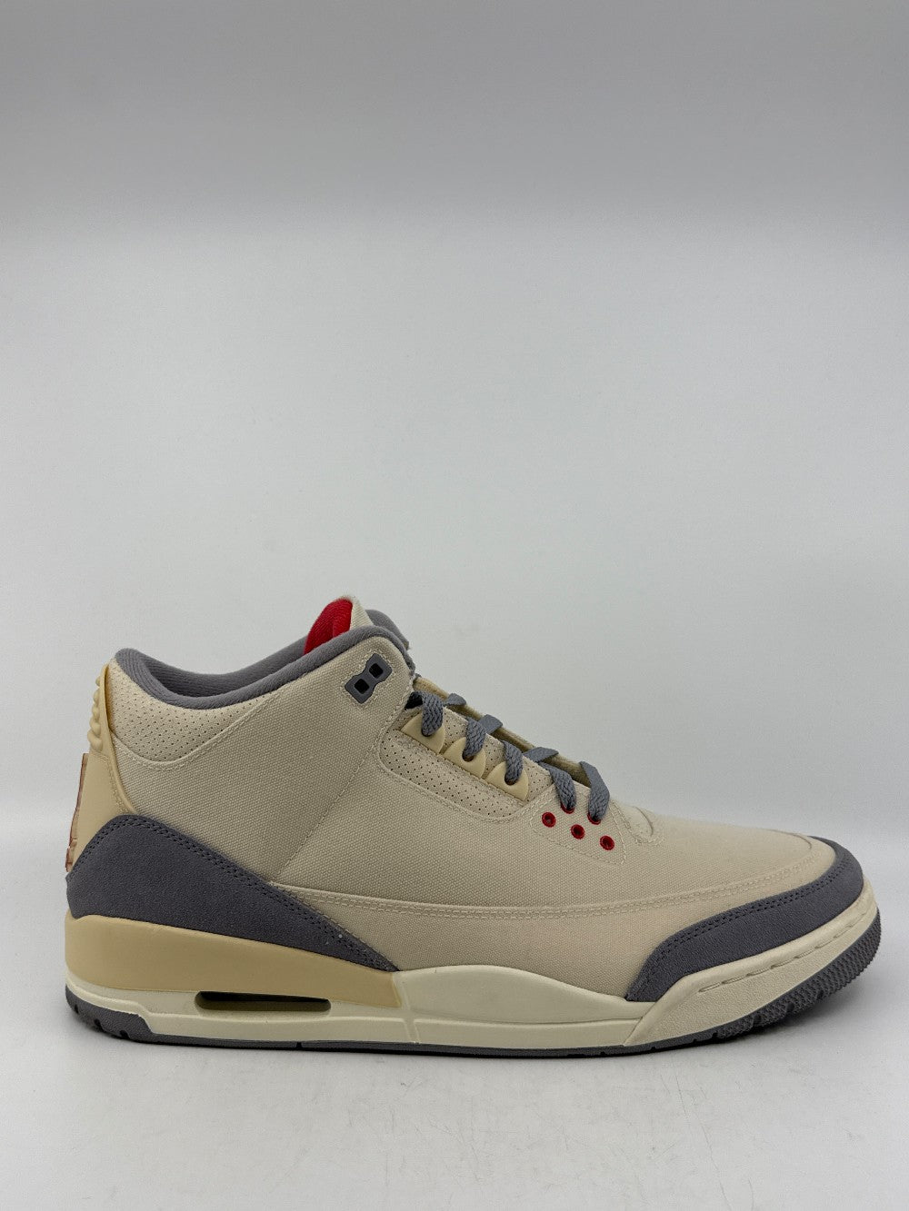 *USED* AJ 3 - MUSLIN|44025