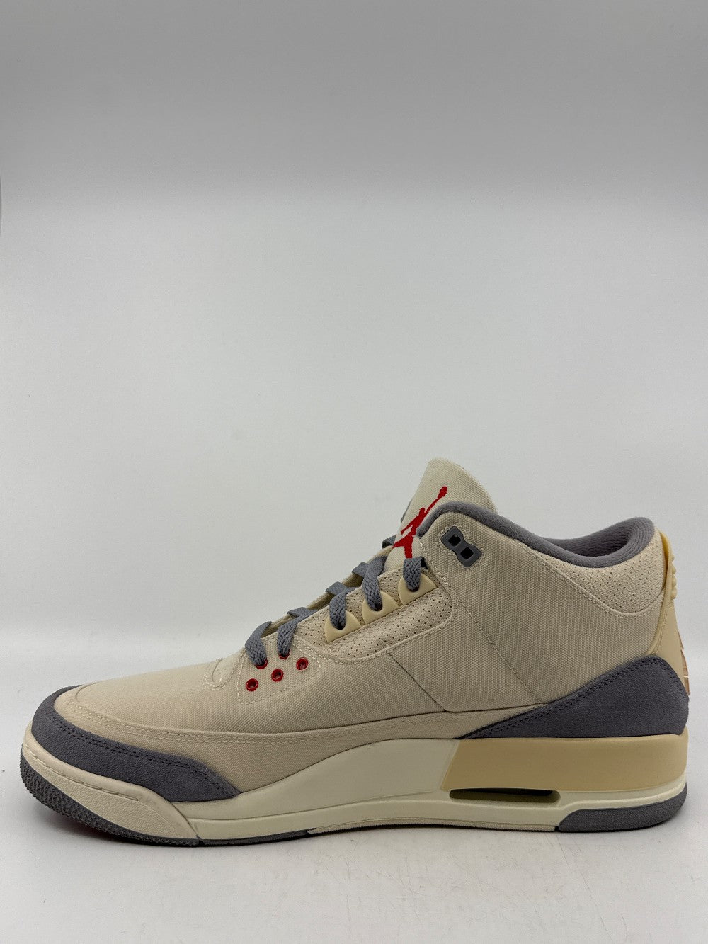 *USED* AJ 3 - MUSLIN|44027