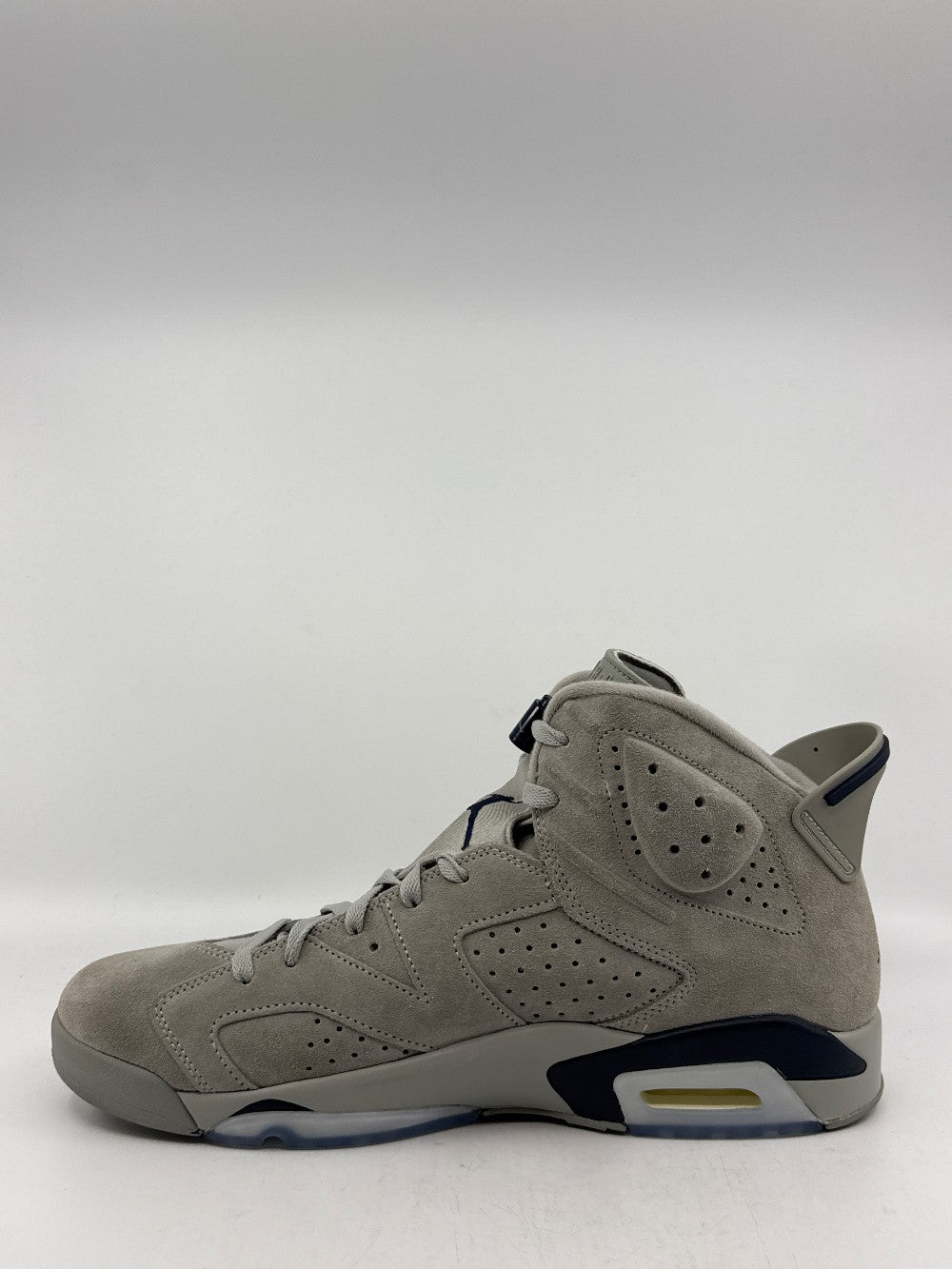 *USED* AJ 6 - GEORGETOWN|44047
