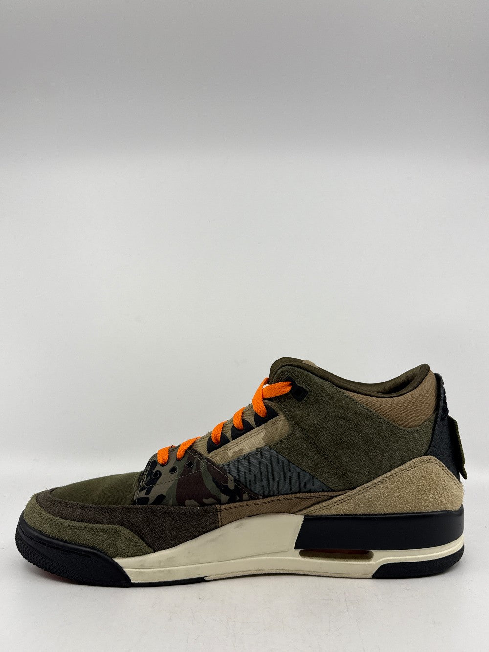 *USED* AJ 3 - PATCHWORK CAMO|44057