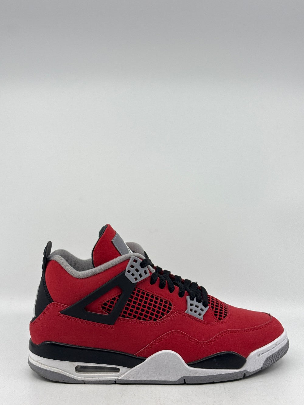 *USED* AJ 4 - TORO BRAVO (2026)|44128