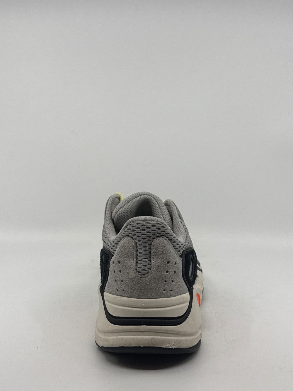*USED* YEEZY 700 - WAVERUNNER|44165