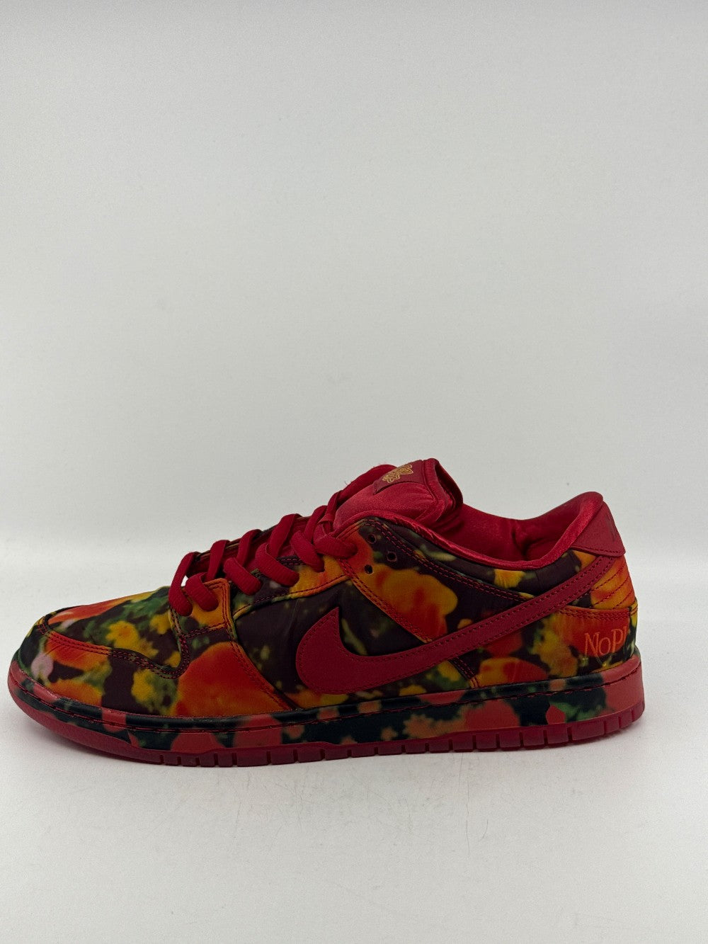 NIKE SB DUNK LOW - THE WIZARD OF OZ POPPY FIELD|44194