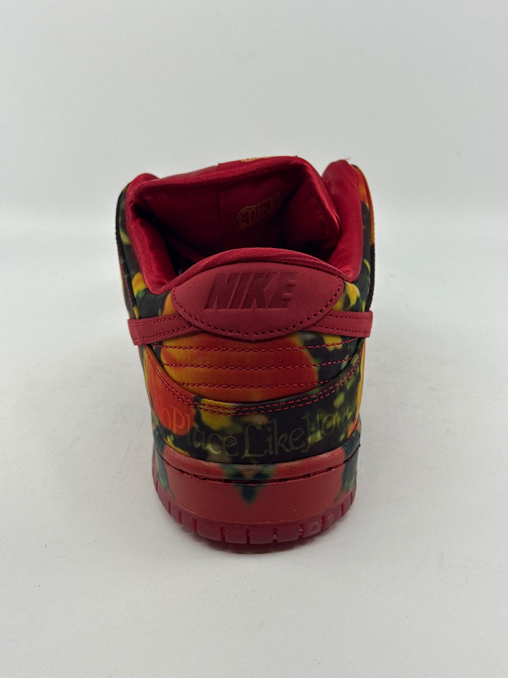 NIKE SB DUNK LOW - THE WIZARD OF OZ POPPY FIELD|44195